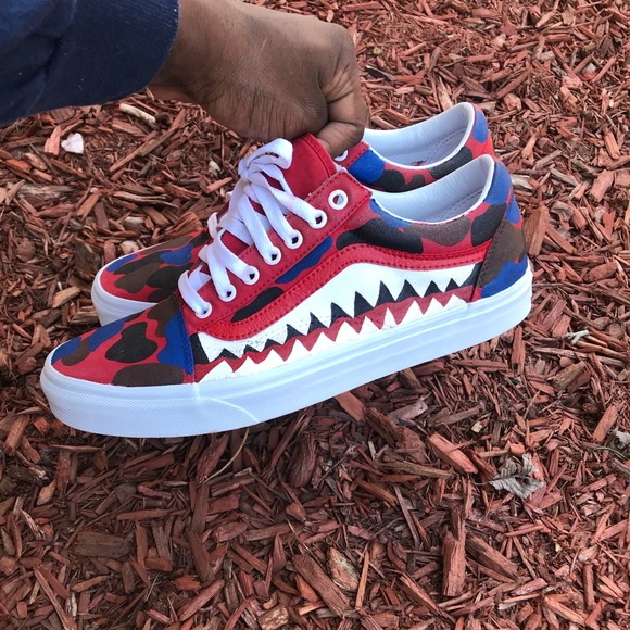 bape vans red